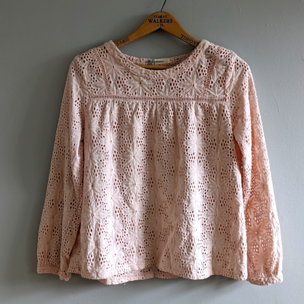 LAFFAIRE Blush Eyelet Floral Motif Long Sleeve Top M